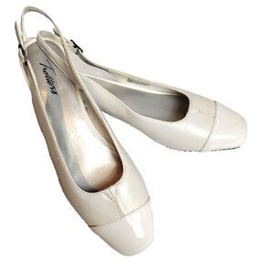 Trotter's Women's White Dea Pumps 9.5 N Slingback Shoes T7001-100 1.5 Inch